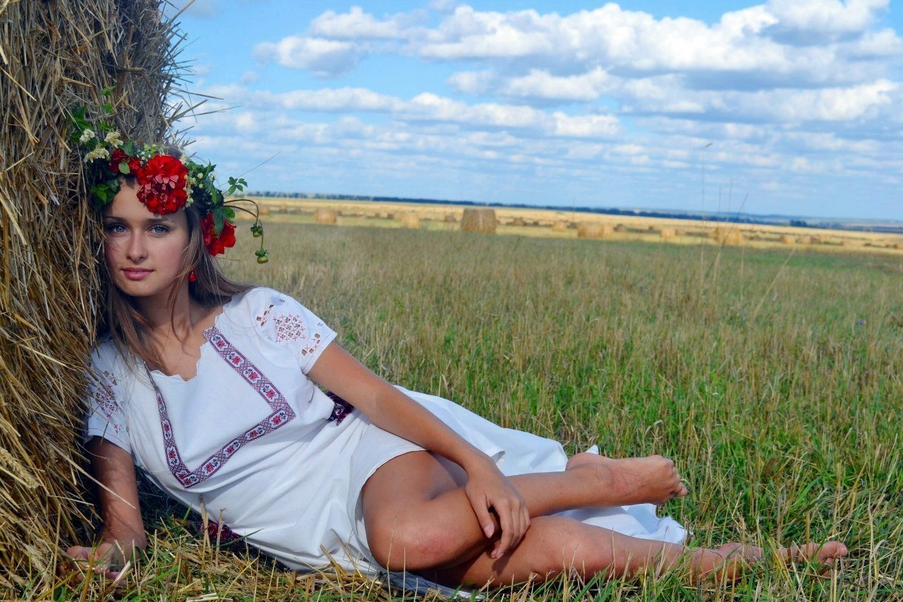 Slavic girls in Halapa-Enriquez