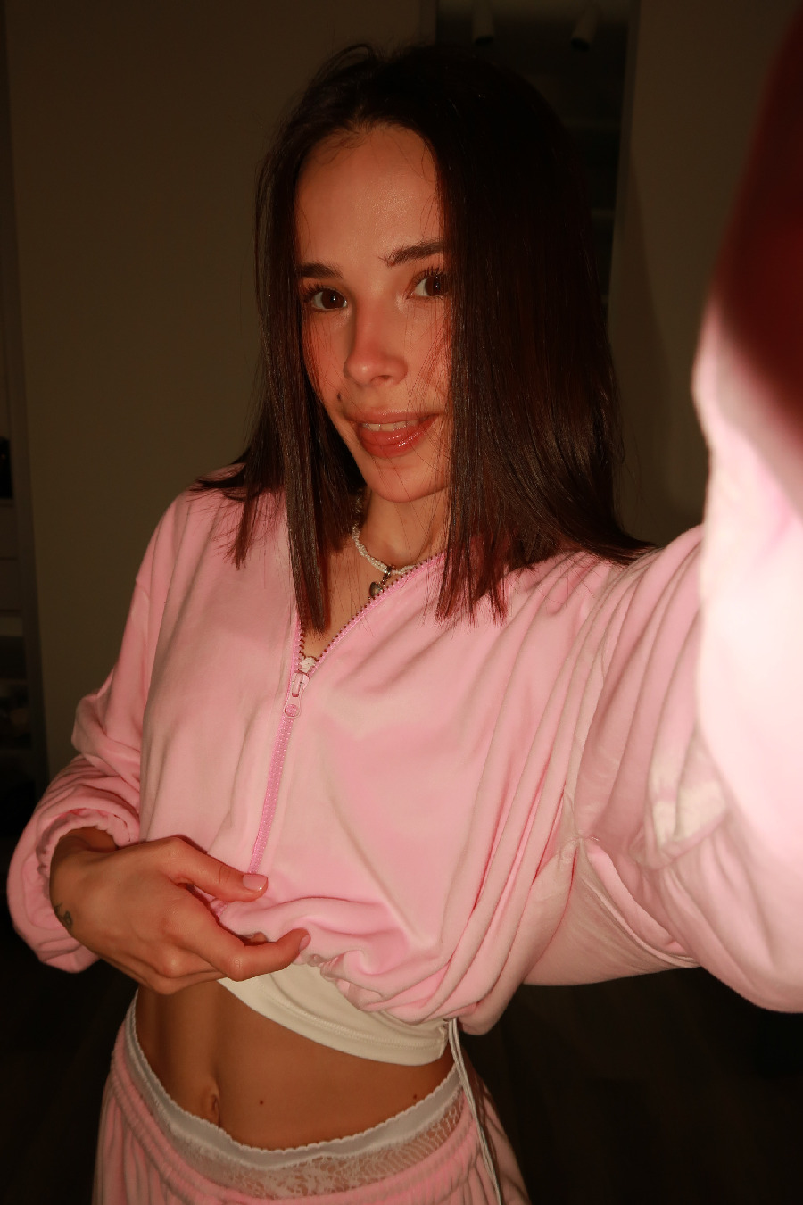 Tina brings the glow — live moments in Halapa-Enriquez